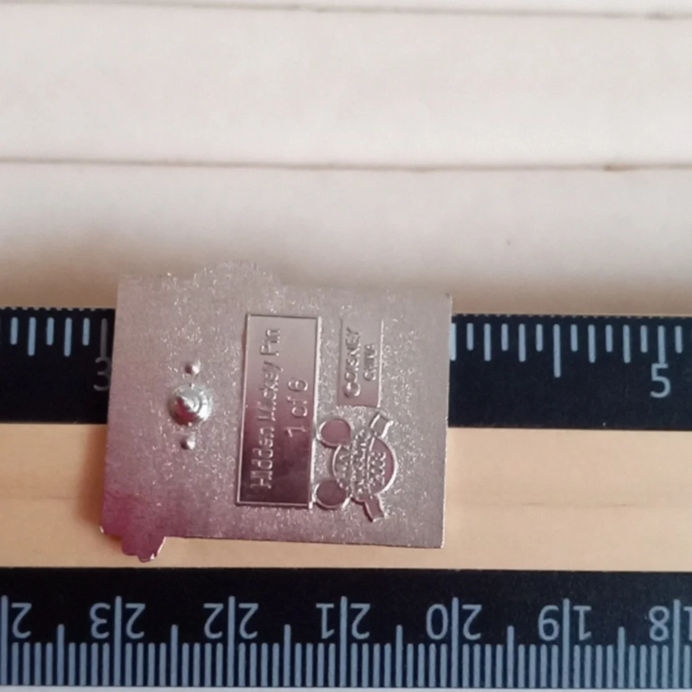 DISNEY HIDDEN MICKEY CHIP CALIFORNIA PIN - Picture 4 of 5